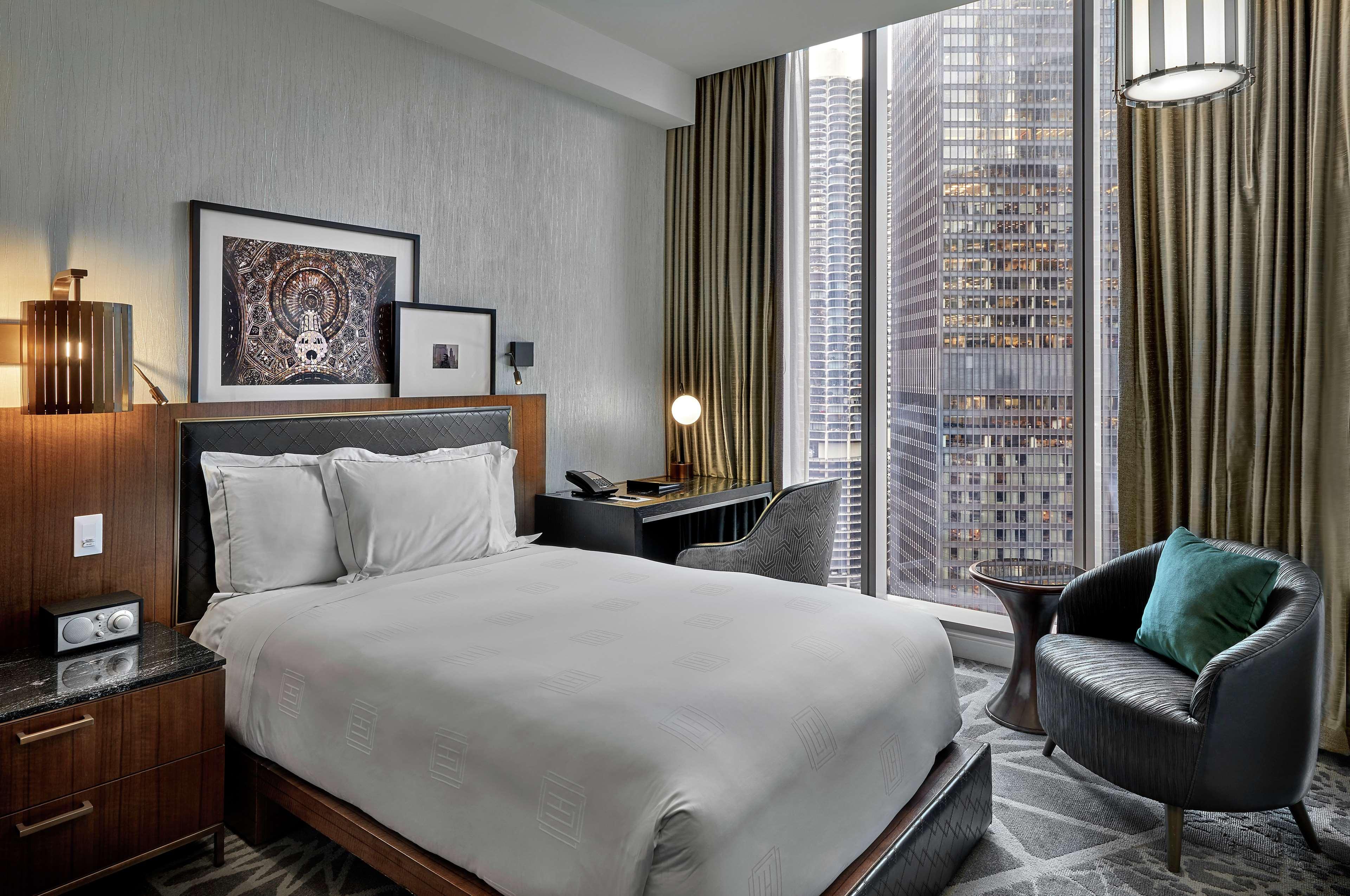 Londonhouse Chicago, Curio Collection By Hilton Hotel Екстериор снимка