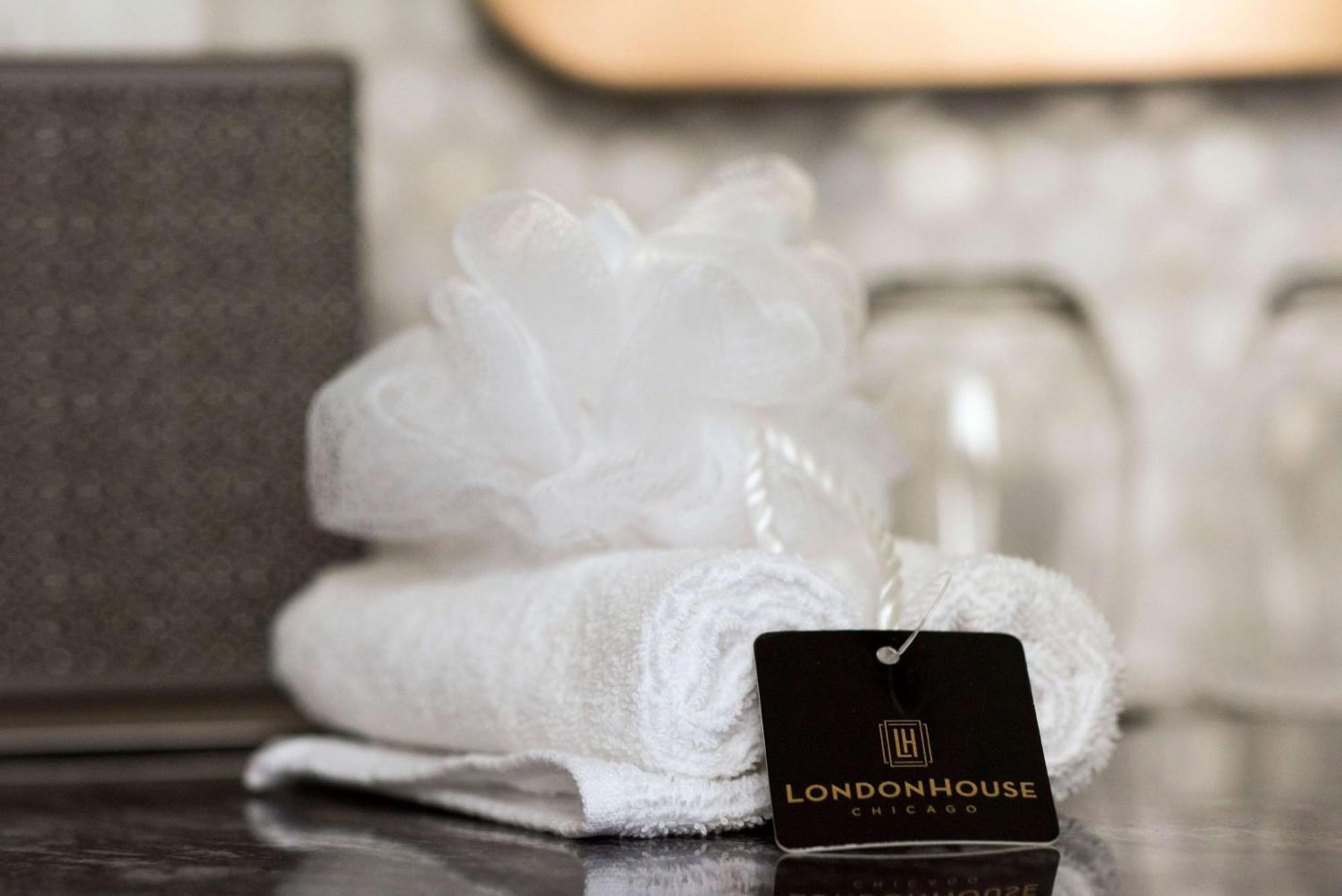 Londonhouse Chicago, Curio Collection By Hilton Hotel Екстериор снимка