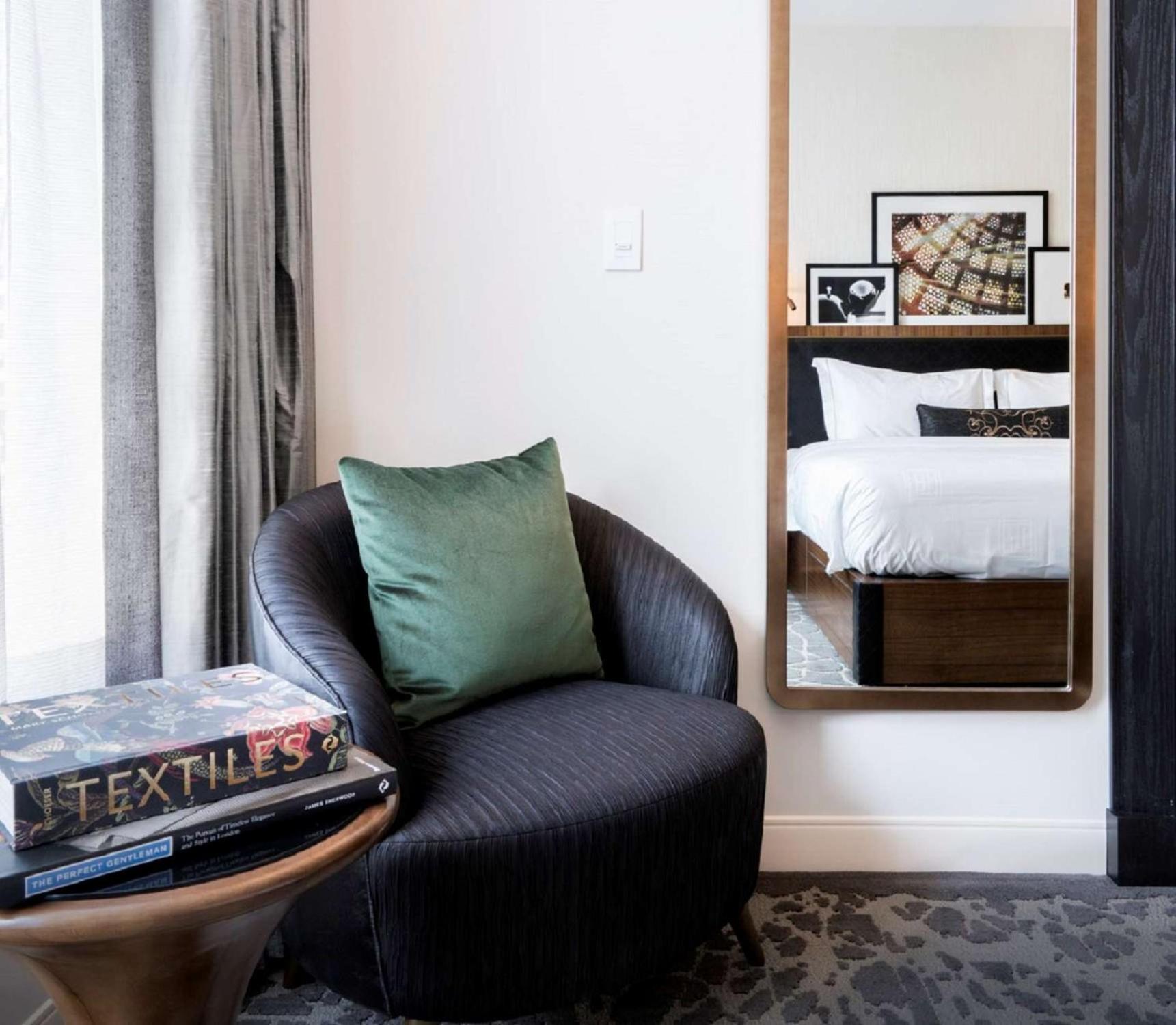 Londonhouse Chicago, Curio Collection By Hilton Hotel Екстериор снимка